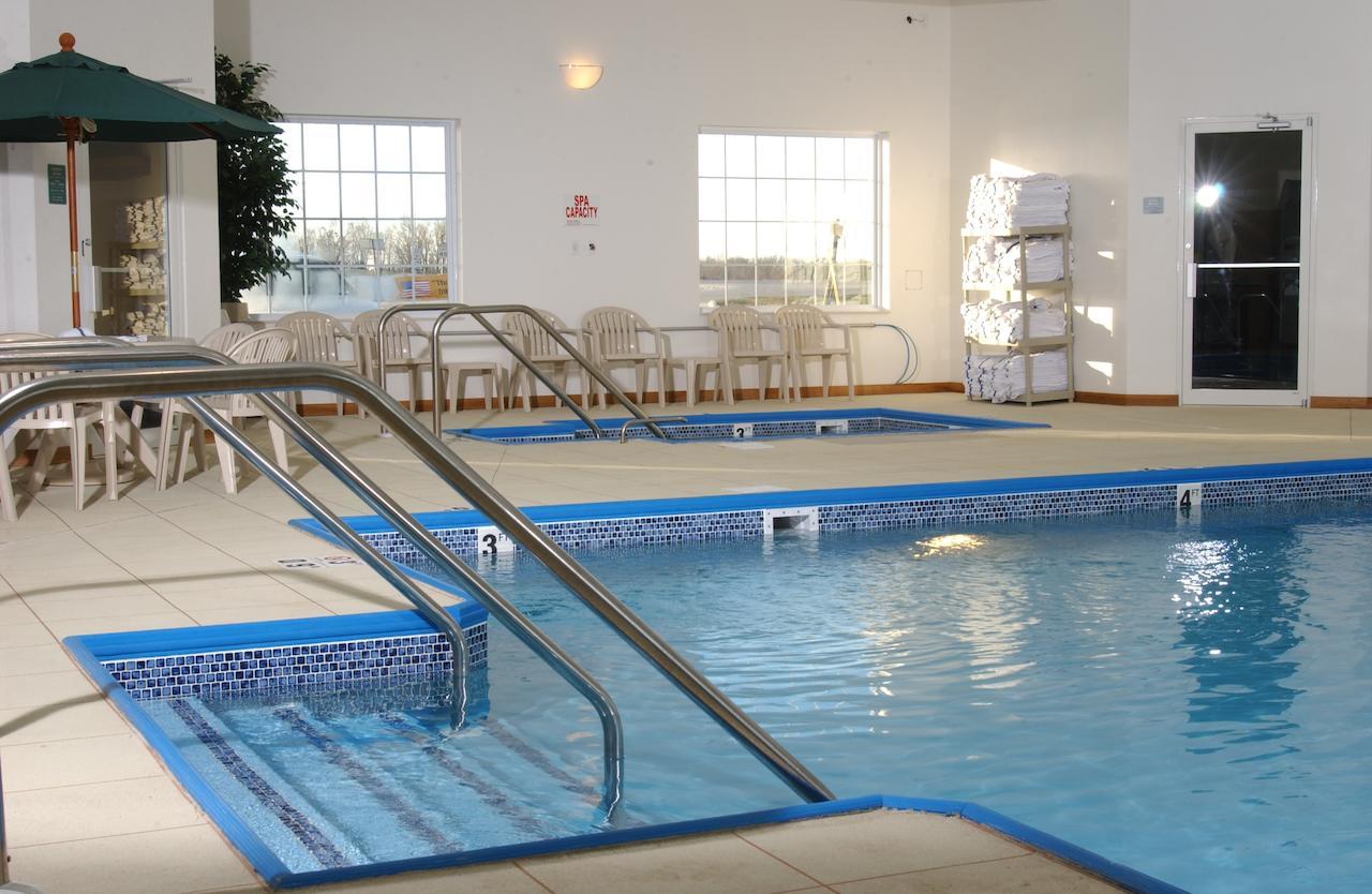 Canton Oak Hill Inn & Suites מראה חיצוני תמונה
