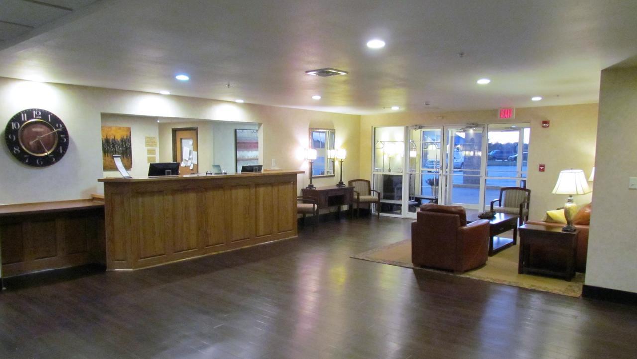 Canton Oak Hill Inn & Suites מראה חיצוני תמונה