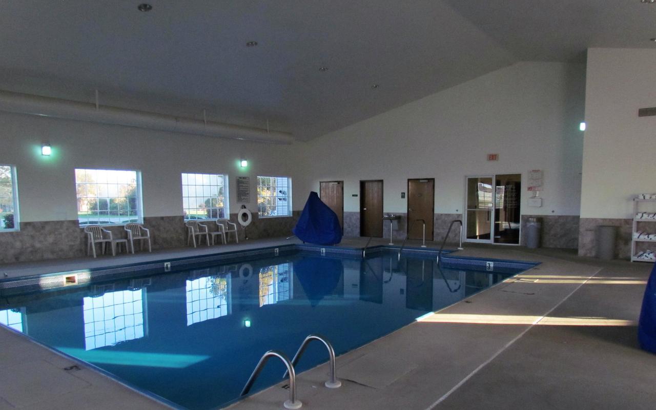 Canton Oak Hill Inn & Suites מראה חיצוני תמונה