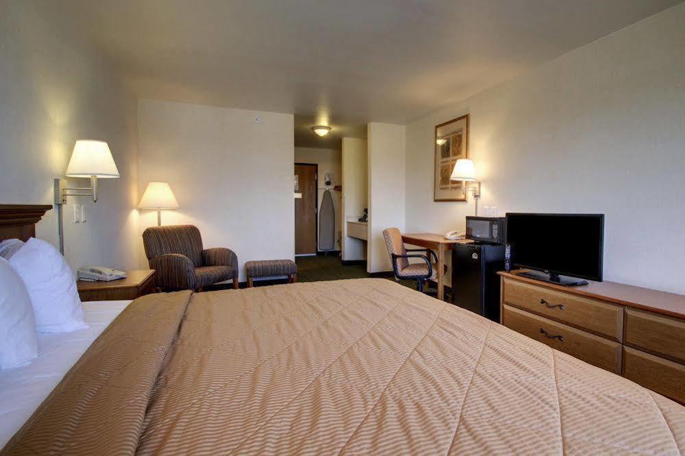 Canton Oak Hill Inn & Suites מראה חיצוני תמונה