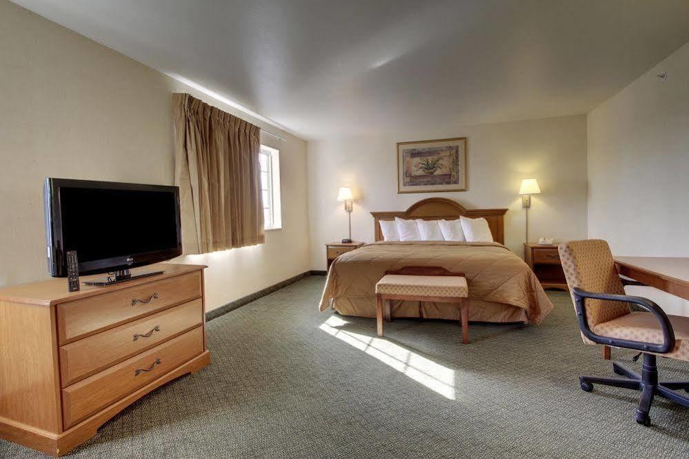Canton Oak Hill Inn & Suites מראה חיצוני תמונה